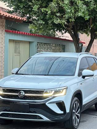 VOLKSWAGEN TAOS 1.4 250 TSI TOTAL FLEX HIGHLINE AUTOMÁTICO